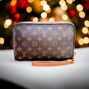 ** SOLD ** Louis Vuitton Monogram Orsay Clutch